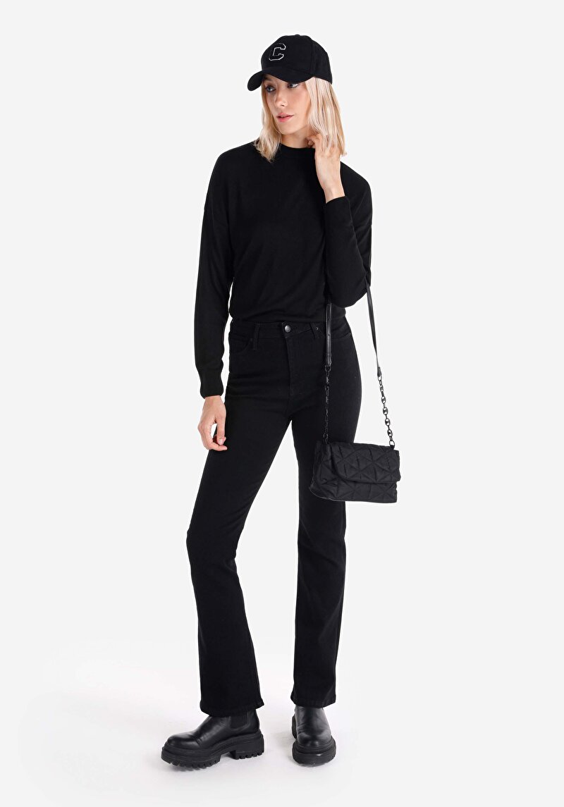 Imagine a Regular Fit Mid Waist Bootcut Blugi Din Denim Pentru Femei