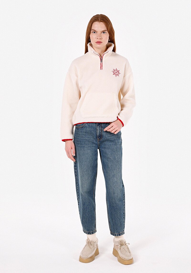 Imagine a Regular Fit Hanorac Ecru Pentru Femei Cu Fermoar