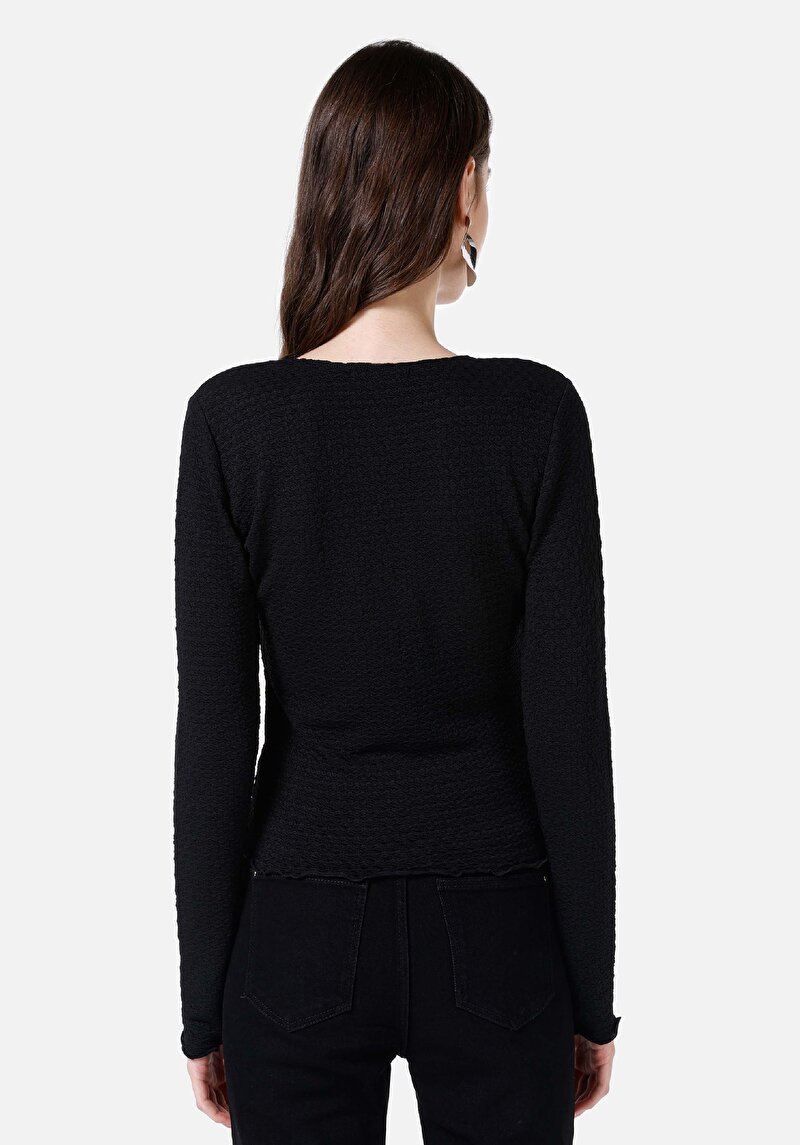 Imagine a Slim Fit Tricou Negru Cu Mânecă Lungă Pentru Femei Cu Decolteu În V