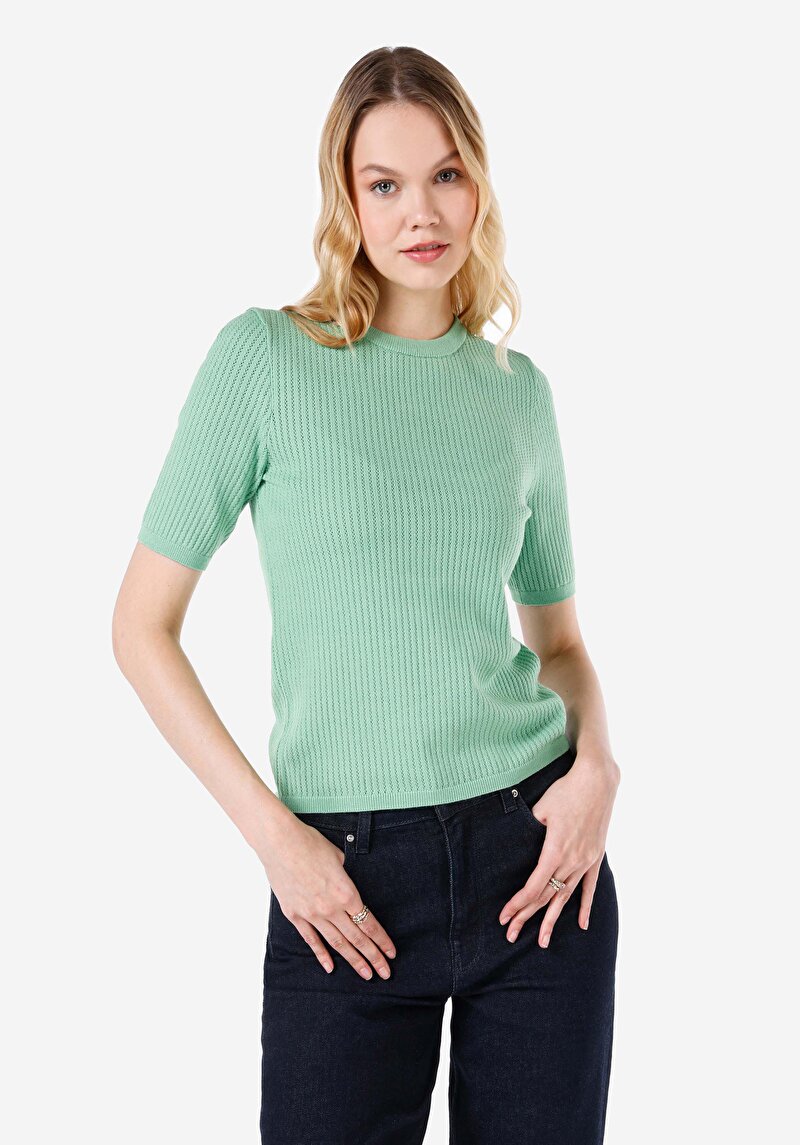 Imagine a Pulover Cu Mânecă Scurtă Verde Cu Gât Rotund Slim Fit Pentru Femei
