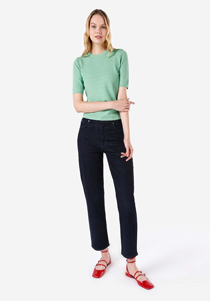 Imagine a Pulover Cu Mânecă Scurtă Verde Cu Gât Rotund Slim Fit Pentru Femei