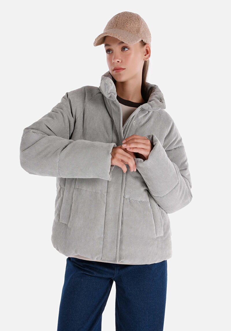 Imagine a Jacheta De Dama Verde Regular Fit  Cl1065784