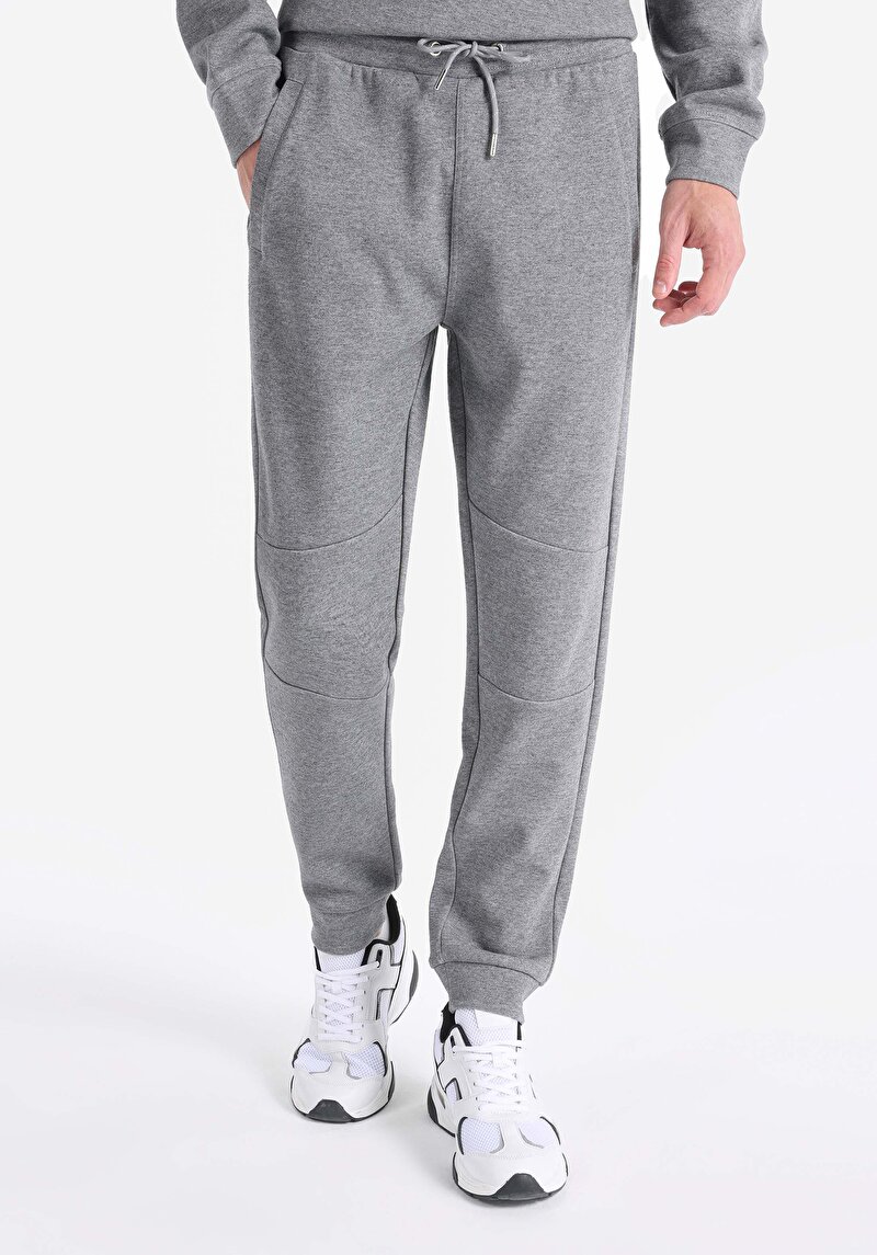 Imagine a Pantaloni De Trening De Barbati Antracit Regular Fit Cl1065830