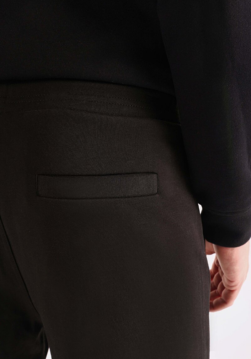 Afișați detalii pentru Pantaloni De Trening De Barbati Negru Regular Fit  Cl1065830