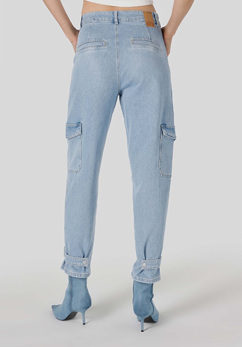 Afișați detalii pentru Cargo Fit Mid Waist Slim Leg Blugi İndigo Pentru Femei