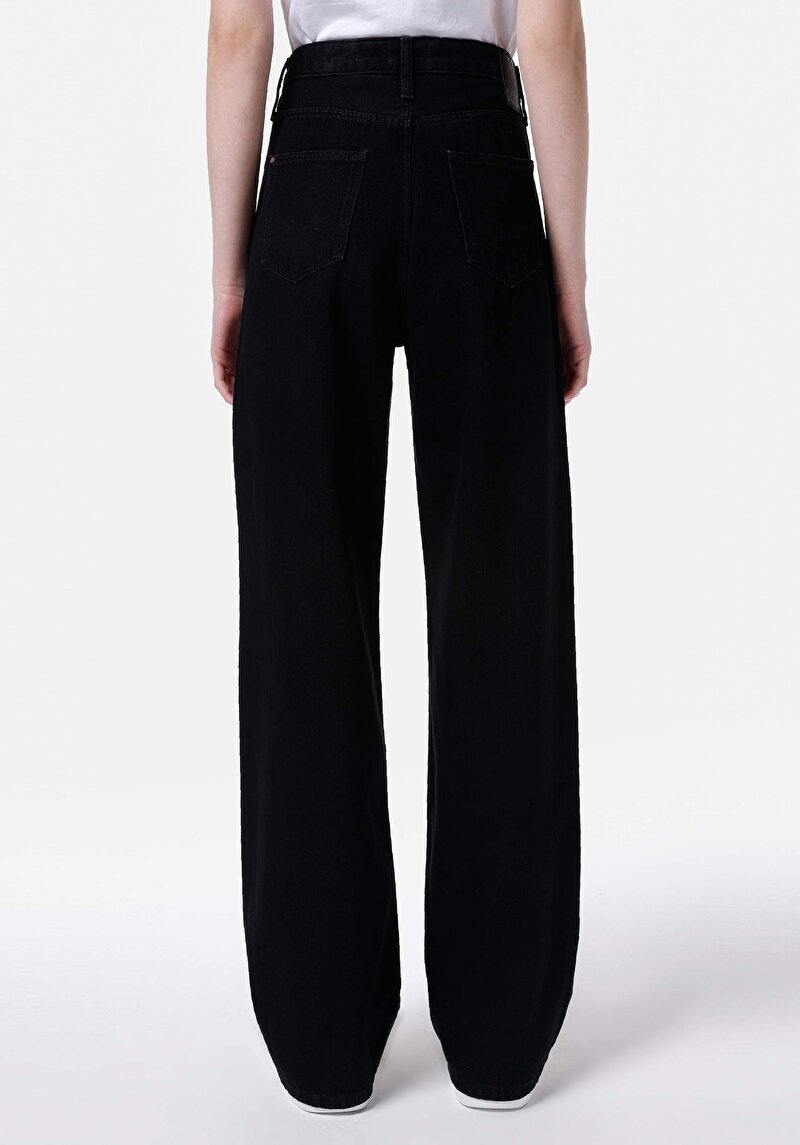 Afișați detalii pentru Pantaloni De Dama Negru Regular Fit 970 Berry Cl1067512