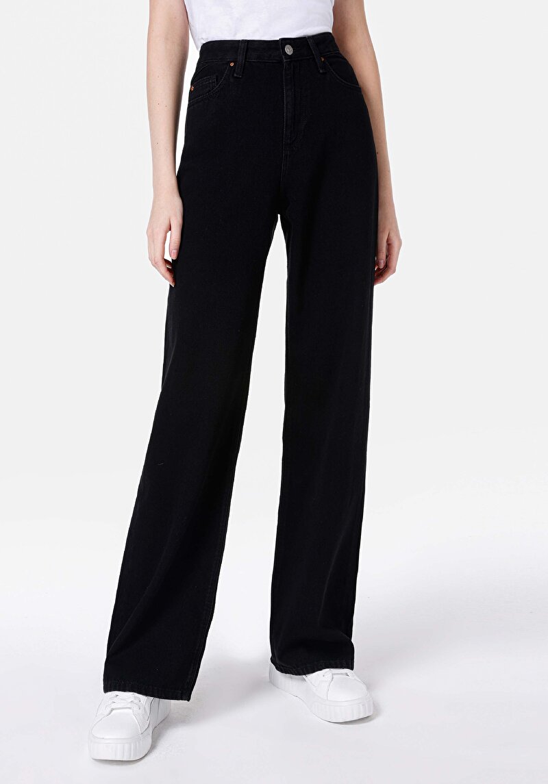 Imagine a Pantaloni De Dama Negru Regular Fit 970 Berry Cl1067512