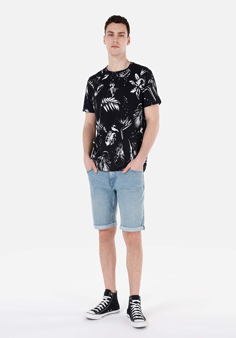 Imagine a Pantaloni Scurți De Jean İndigo Pentru Bărbați Cu Talie İnferioară