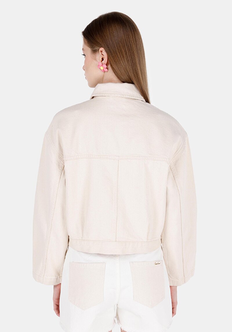 Imagine a Jacheta De Dama Alb Oversize Fit Cl1069585