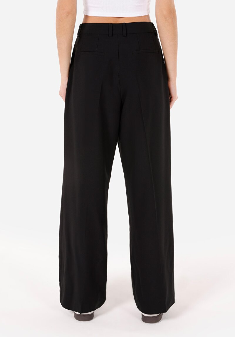 Afișați detalii pentru Pantaloni De Dama Negru Regular Fit  Cl1070178