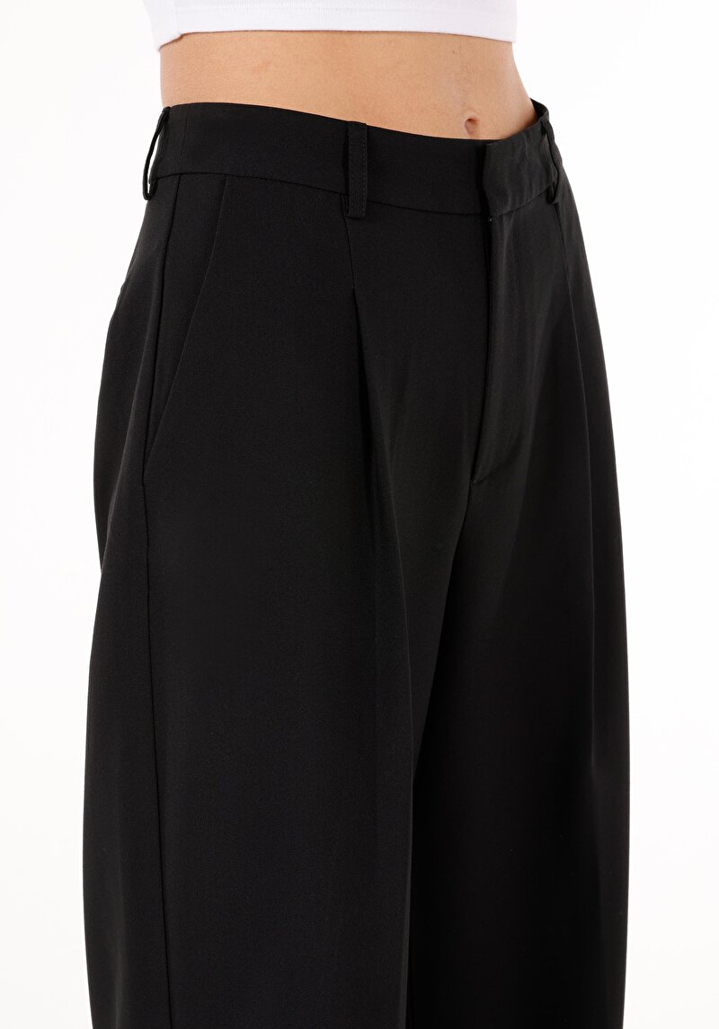 Afișați detalii pentru Pantaloni De Dama Negru Regular Fit  Cl1070178