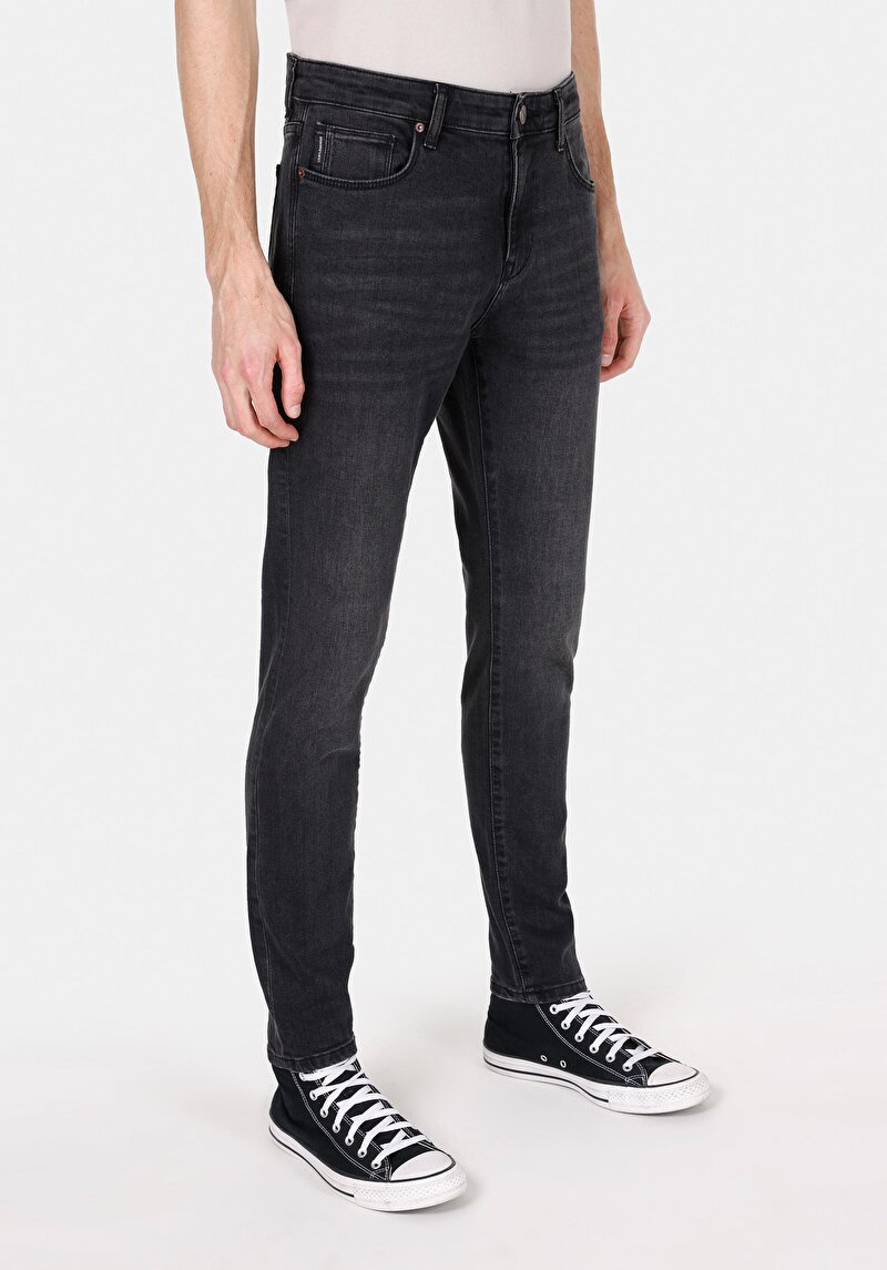 Imagine a Blugi Din Denim Pentru Bărbați Slim Fit