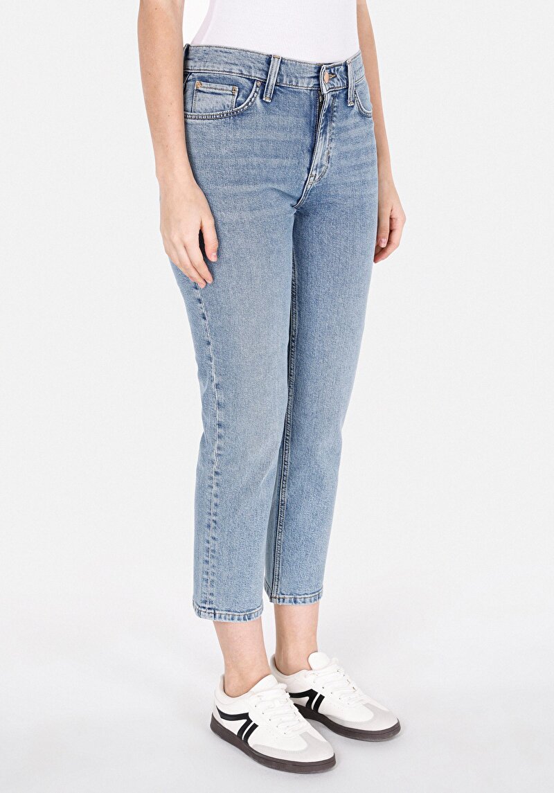 Afișați detalii pentru Blugi Slim Fit Indigo Pentru Femei