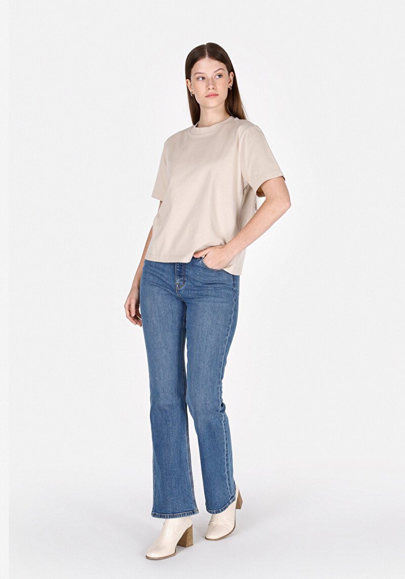 Imagine a Regular Fit Round Neck Drept Pentru Femei Bej Tricou Cu Mânecă Scurtă