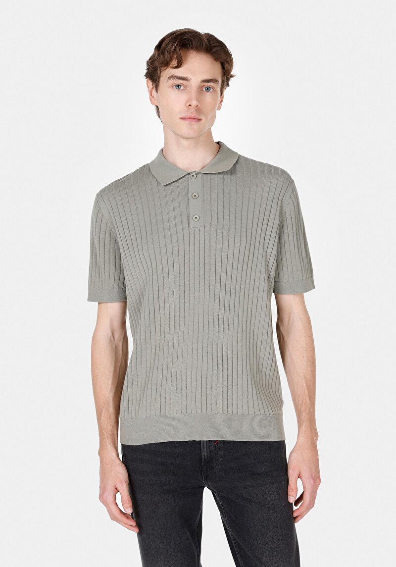 Imagine a Pulover Cu Mâneci Scurte De Barbati Verde Regular Fit  Cl1073995