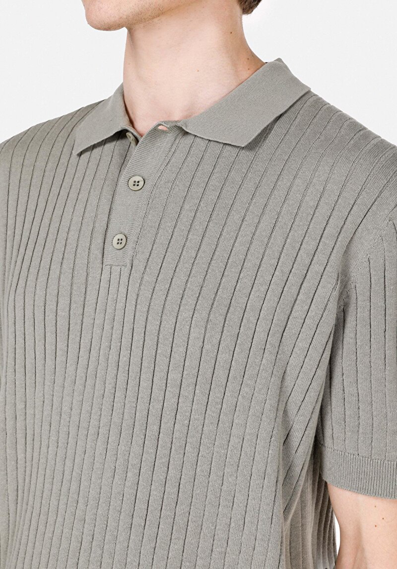 Imagine a Pulover Cu Mâneci Scurte De Barbati Verde Regular Fit Cl1073995