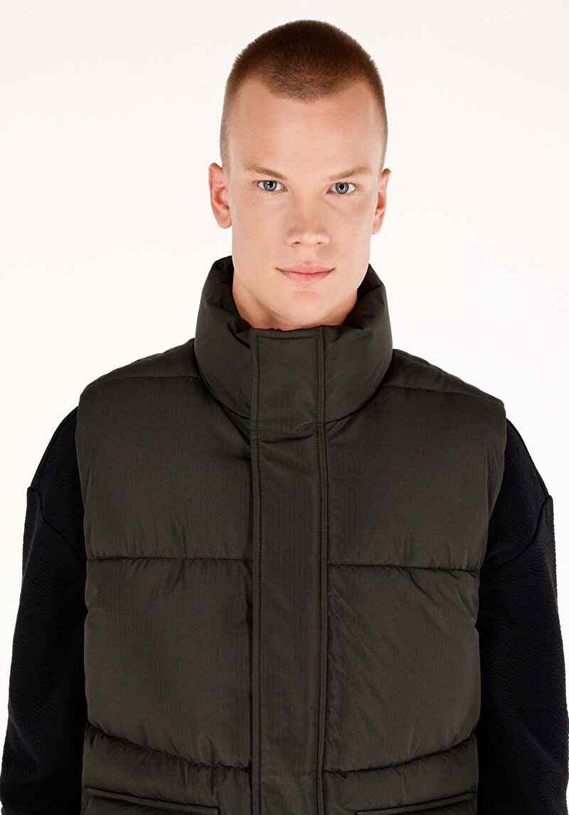 Imagine a Vestă Verde Pentru Bărbați Regular Fit