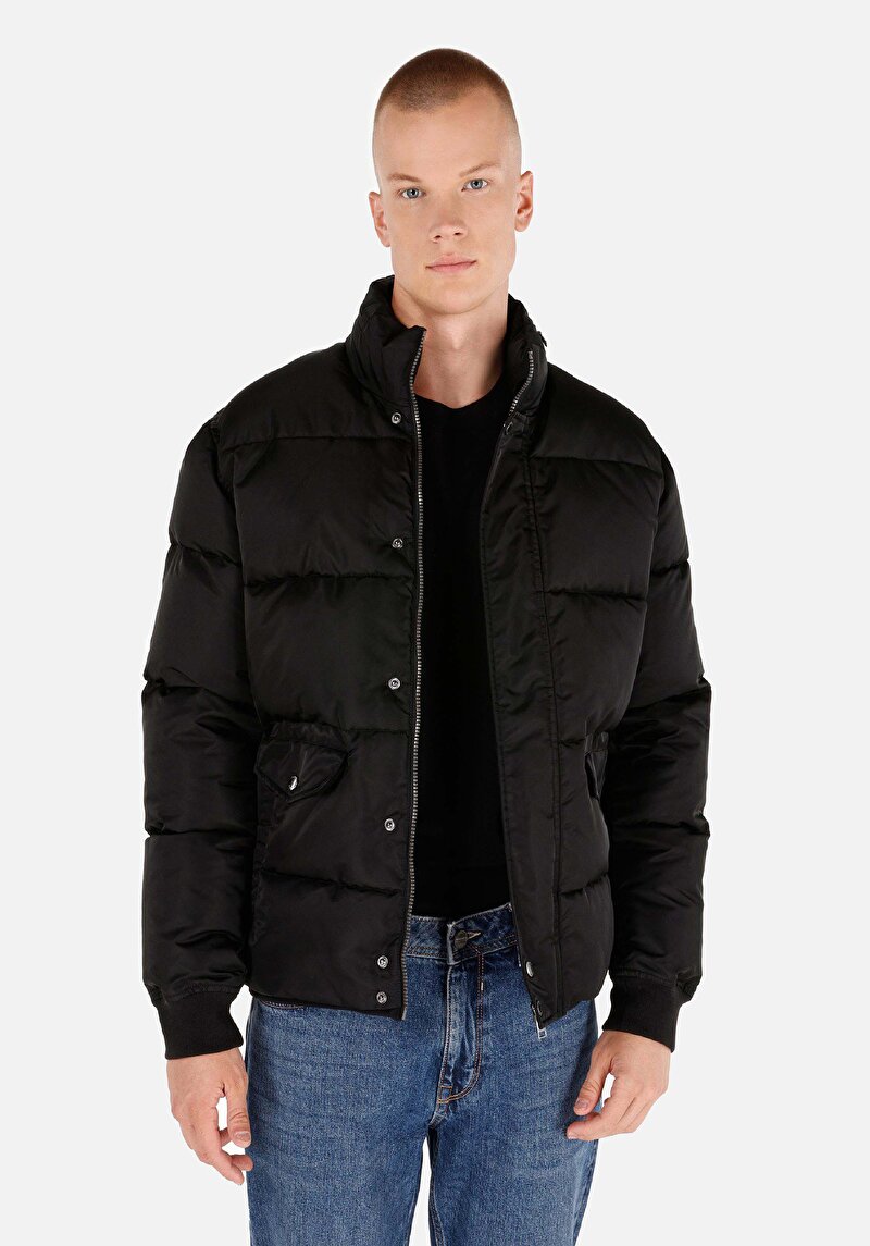 Imagine a Palton Negru Pentru Bărbați Regular Fit