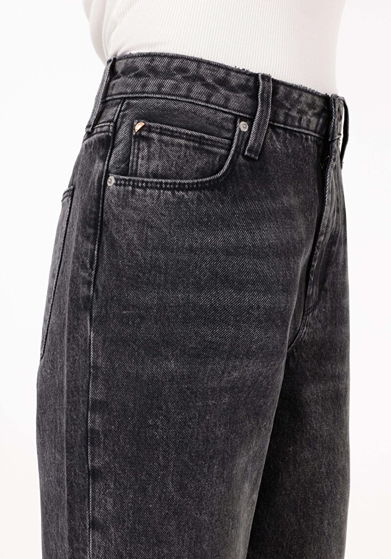 Afișați detalii pentru Pantaloni De Dama Denim Boyfriend Fit 893 Julia Cl1070855