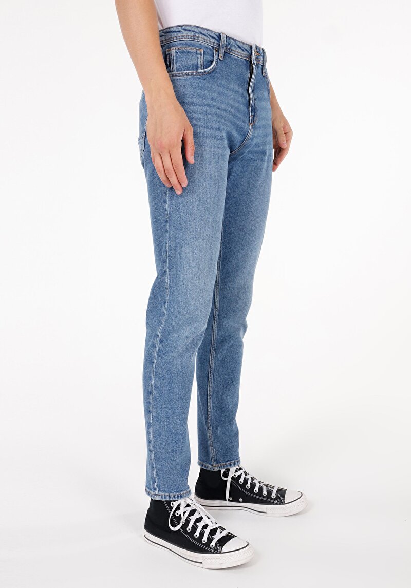 Imagine a Regular Fit Mid Waist Slim Leg Blugi İndigo Pentru Bărbați