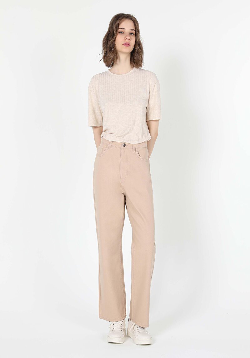 Imagine a Pantaloni De Dama Ecru Regular Fit Cl1060734