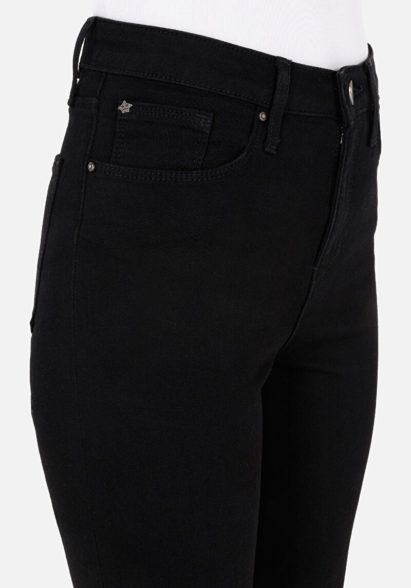 Afișați detalii pentru Blugi Slim Fit Indigo Pentru Femei