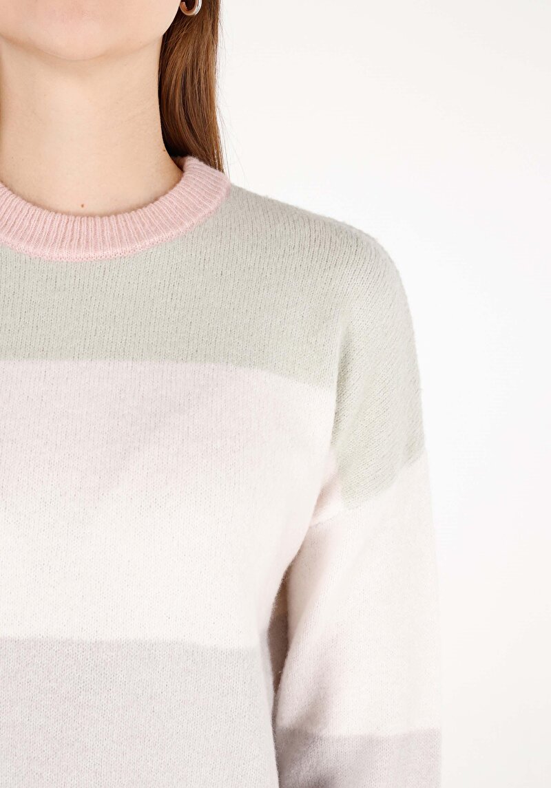 Afișați detalii pentru Pulover Multicolor Pentru Femei Cu Gât Rotund Regular Fit