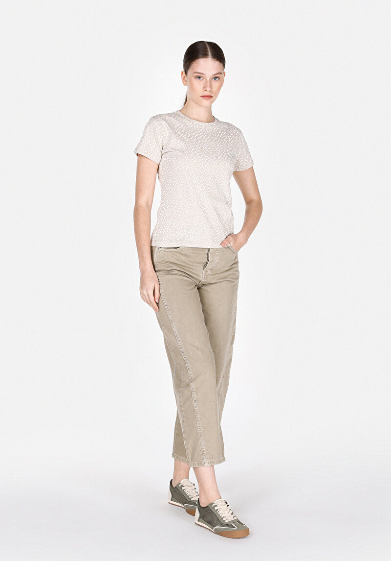 Imagine a Tricou Cu Maneca Scurta De Dama Bej Slim Fit  Cl1073447