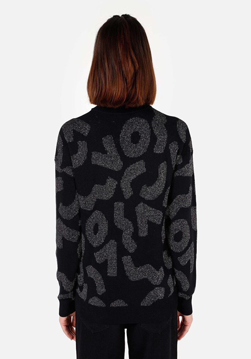 Imagine a Pulover Negru Pentru Femei Cu Gât Rotund Regular Fit