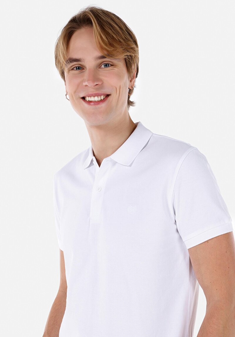 Imagine a Tricou Polo Cu Maneca Scurta De Barbati Alb Classic Fit Cltkttshm0766200