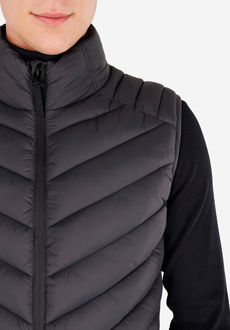 Afișați detalii pentru Vesta De Barbati Antracit Slim Fit  Cl1071238