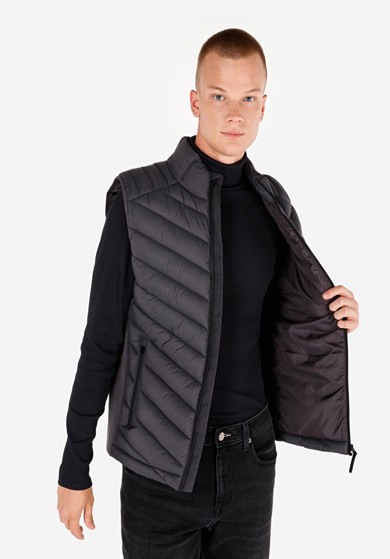 Afișați detalii pentru Vesta De Barbati Antracit Slim Fit  Cl1071238