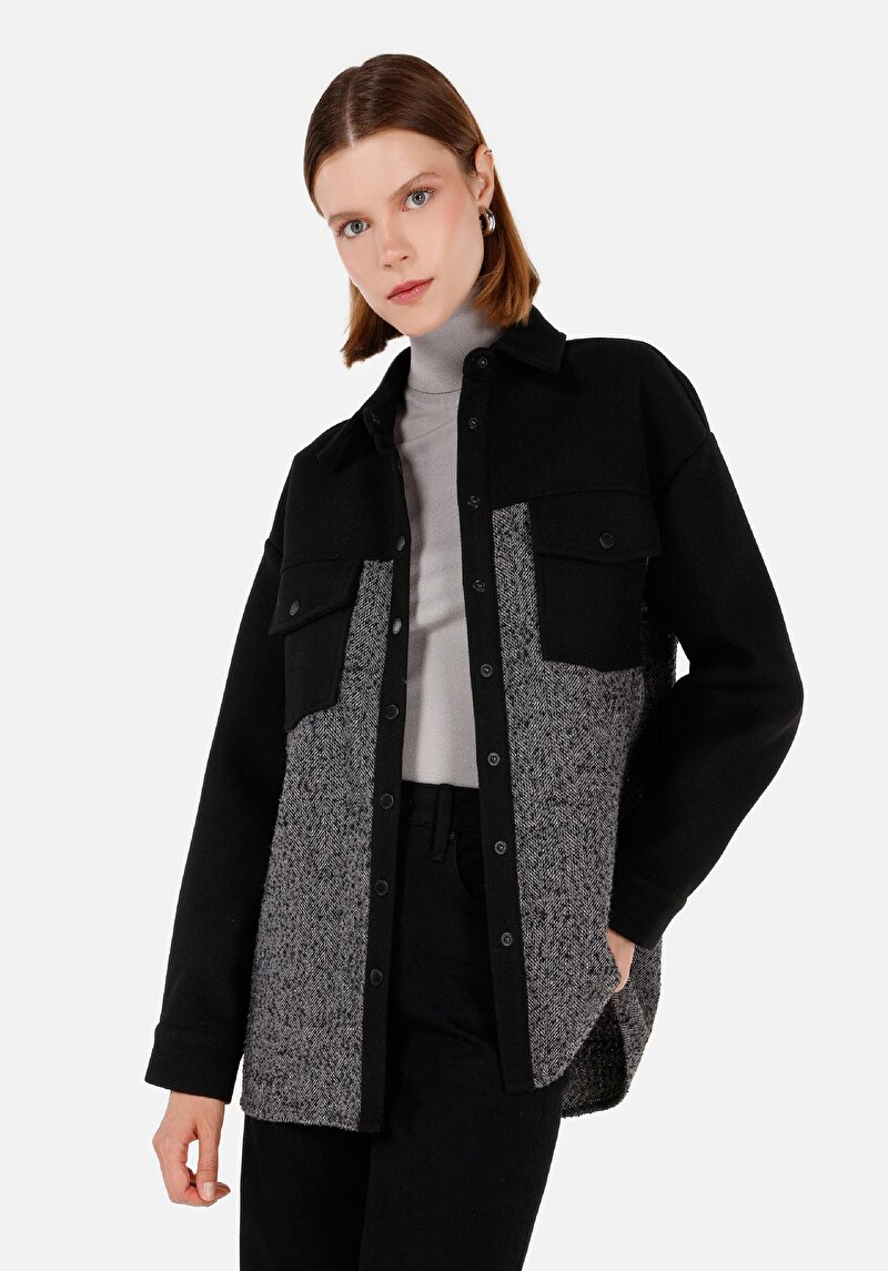 Imagine a Cămașă Relax Fit Neck Cămașă Neagră Cu Mânecă Lungă Pentru Femei