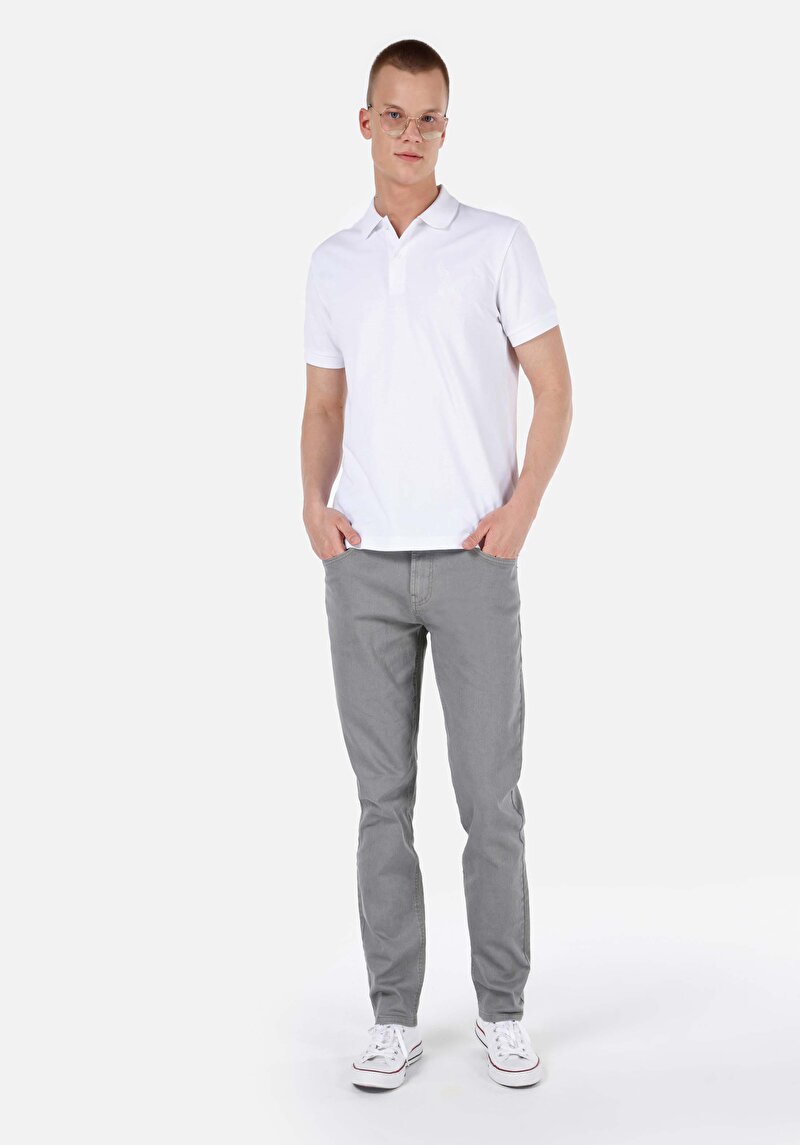 Imagine a Pantaloni Gri Pentru Bărbați Cu Talie Dreaptă Cu Talie Dreaptă