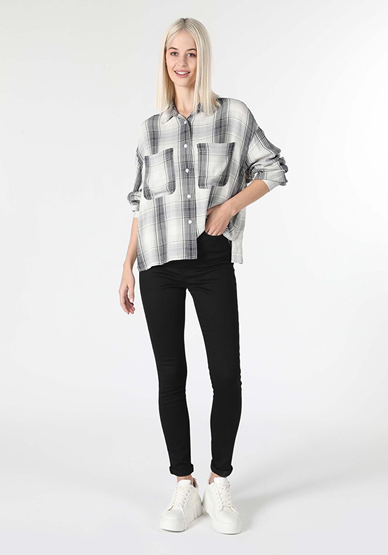Imagine a Regular Fit Cămașă Gât În Carouri Cămașă Antracit Pentru Femei Cu Mânecă Lungă