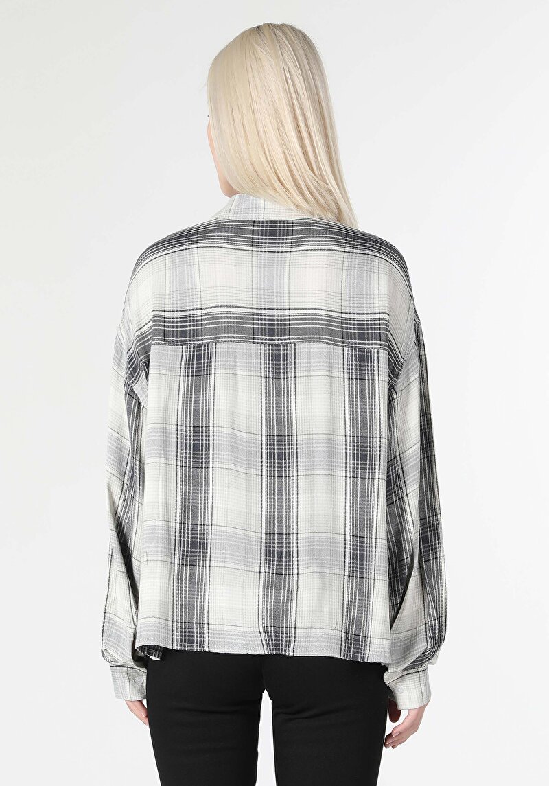 Imagine a Regular Fit Cămașă Gât În Carouri Cămașă Antracit Pentru Femei Cu Mânecă Lungă