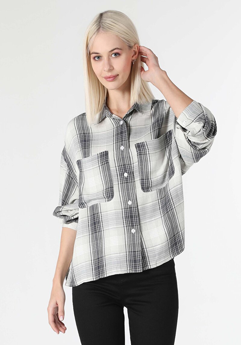 Imagine a Regular Fit Cămașă Gât În Carouri Cămașă Antracit Pentru Femei Cu Mânecă Lungă
