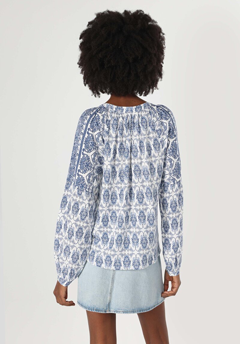 Imagine a Regular Fit Cămașă Albastră Cu Mânecă Lungă Pentru Femei Cu Decolteu În V