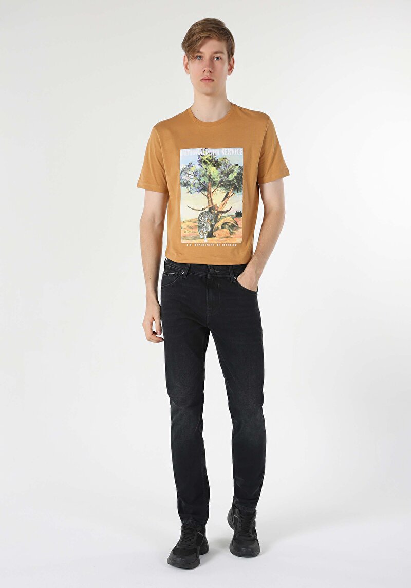 Imagine a Pantaloni De Barbati Denim Straight Fit 044 Karl Cl1062405