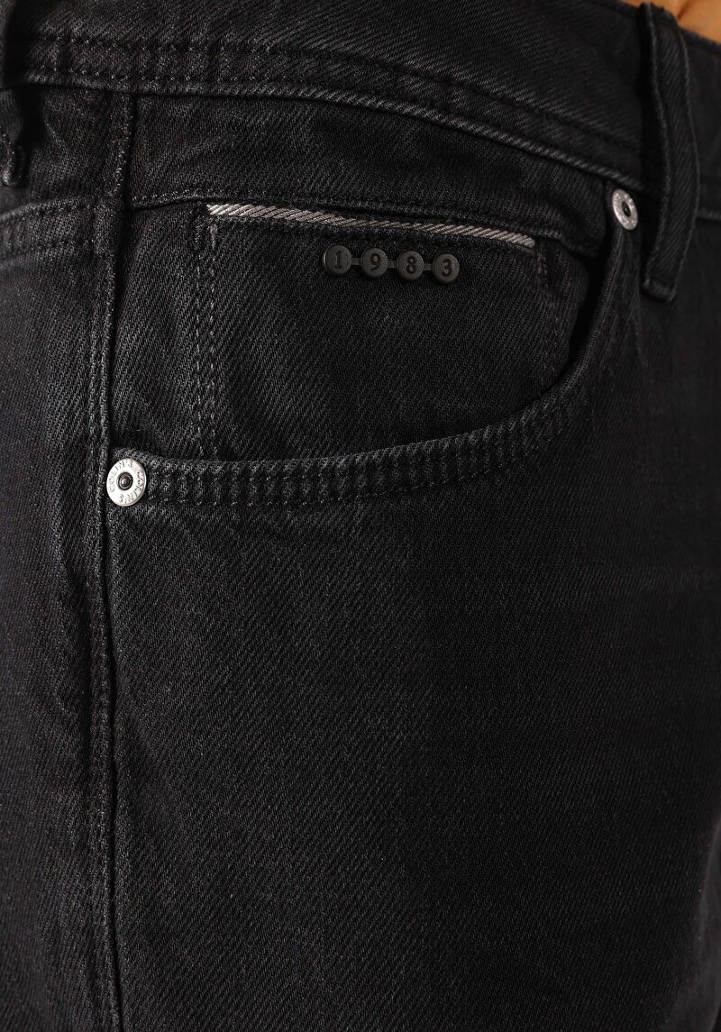 Afișați detalii pentru Pantaloni De Barbati Denim Straight Fit 044 Karl Cl1062405