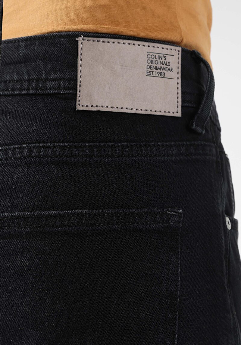 Afișați detalii pentru Pantaloni De Barbati Denim Straight Fit 044 Karl Cl1062405