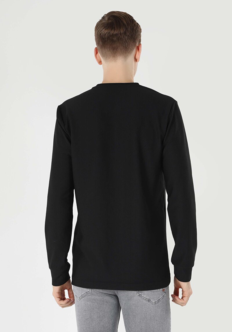 Imagine a Tricou Cu Maneca Lunga De Barbati Negru Regular Fit Cl1062460