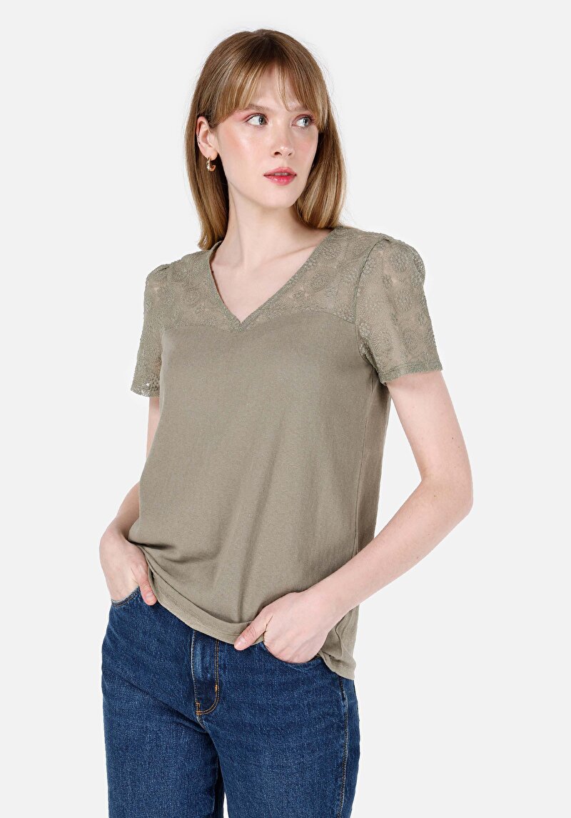 Imagine a Tricou Cu Mânecă Scurtă Pentru Femei Cu Decolteu În V Regular Fit