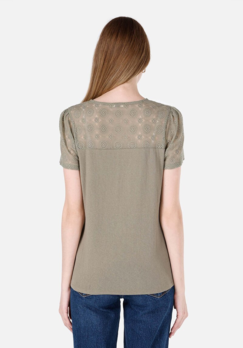 Imagine a Tricou Cu Mânecă Scurtă Pentru Femei Cu Decolteu În V Regular Fit