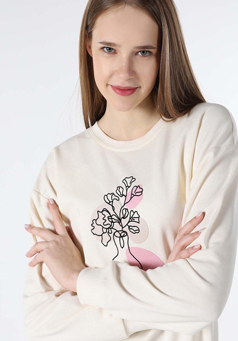 Imagine a Hanorac / Bluza De Dama Ecru Regular Fit  Cl1062591