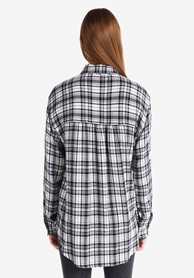 Imagine a Camasa Cu Maneca Lunga De Dama Negru Regular Fit Cl1065040