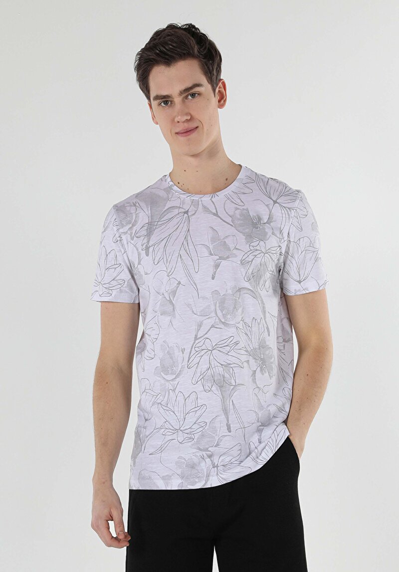 Imagine a Tricou Cu Maneca Scurta De Barbati Alb Regular Fit  Cl1057120