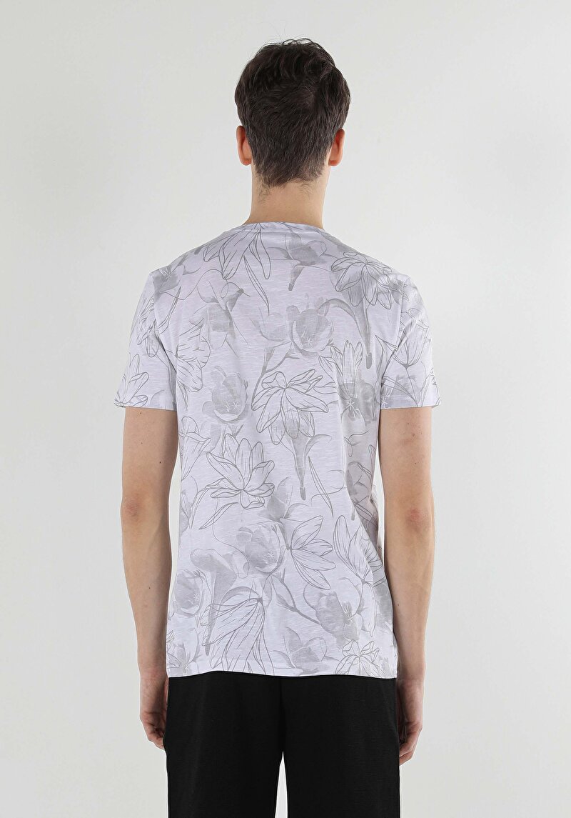 Imagine a Tricou Cu Maneca Scurta De Barbati Alb Regular Fit  Cl1057120