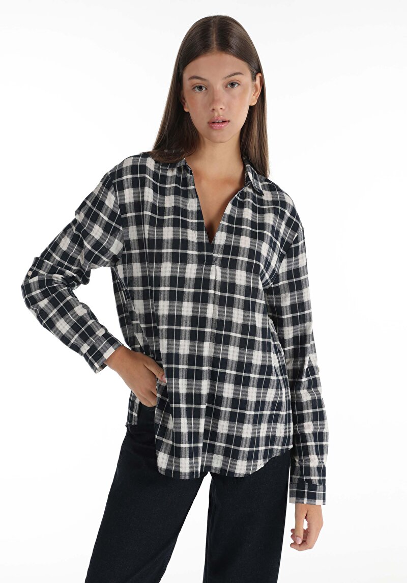 Imagine a Bluza Cu Maneca Lunga De Dama Albastru Marin Regular Fit Cl1065073