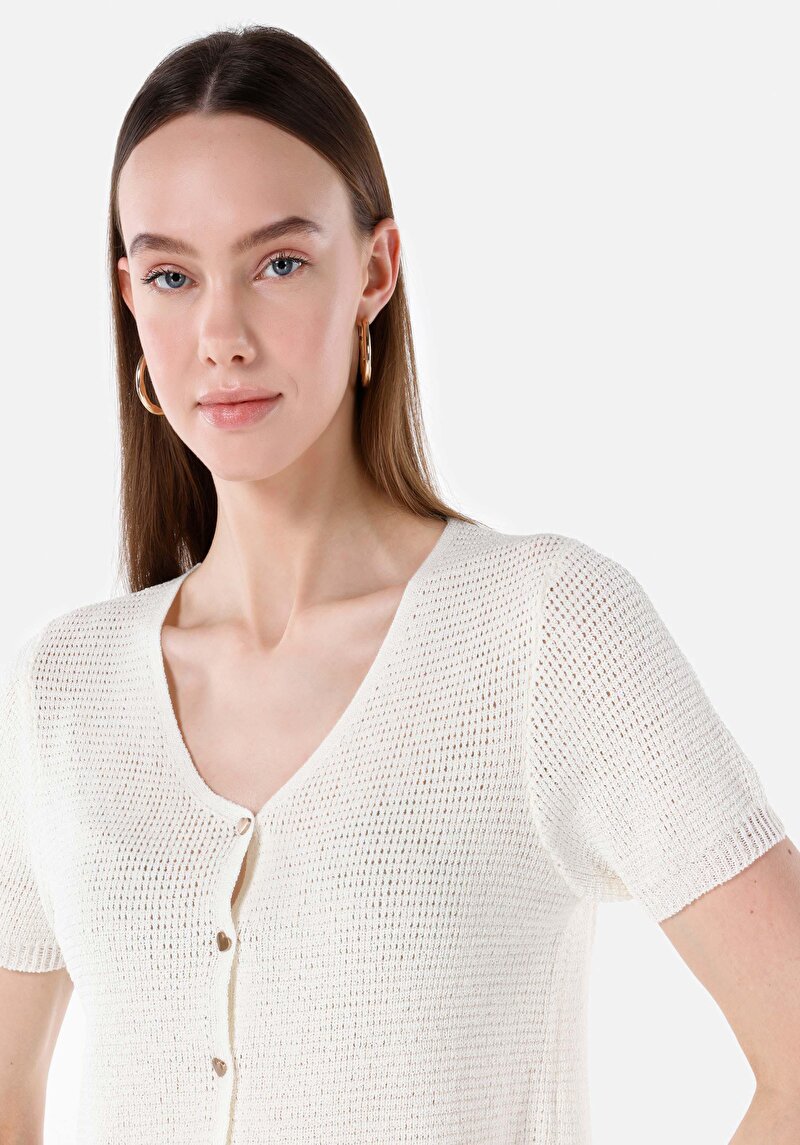 Afișați detalii pentru Pulover Ecru Pentru Femei Regular Fit